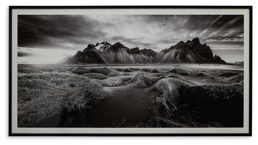 Delstone Wall Art - Golden Home Furniture