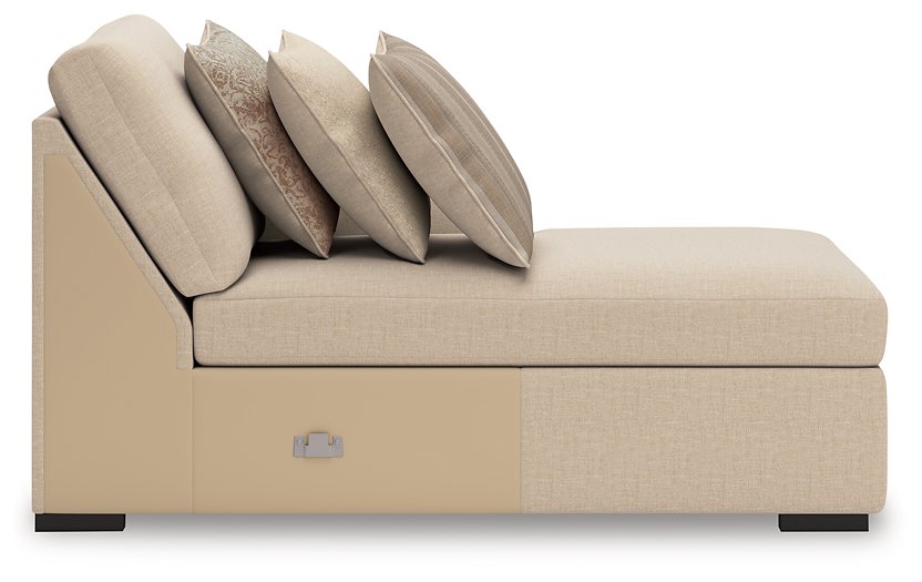 LadyMae Sectional with Chaise - Golden Home Furniture (Columbus, OH) - Multi Location