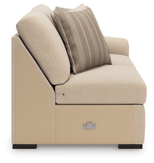 LadyMae Sectional with Chaise - Golden Home Furniture (Columbus, OH) - Multi Location