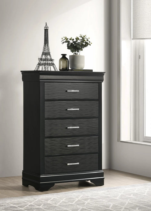 B395 Black Chest