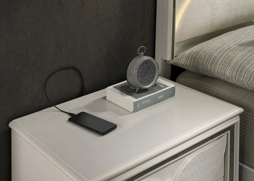 Mysterious Gold Mirror