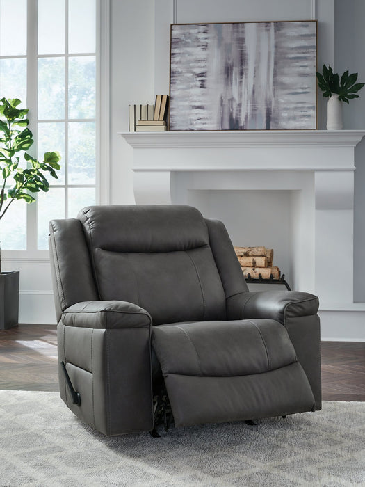 Status Check Recliner - Golden Home Furniture 