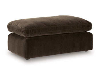 Maxton Heights Ottoman - Golden Home Furniture 