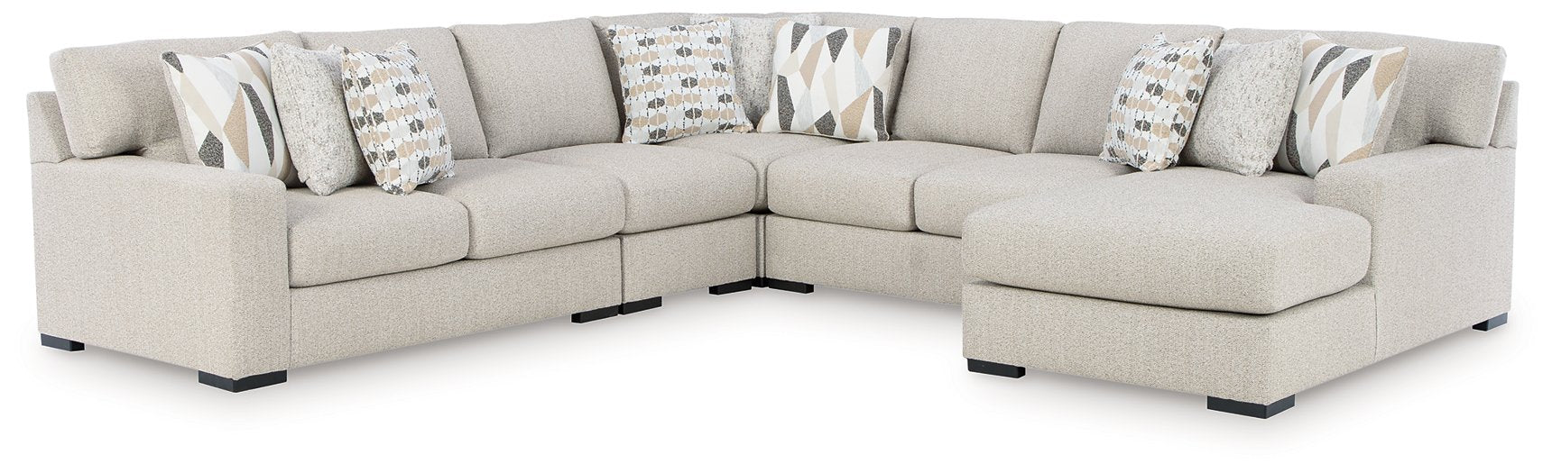 Laurelgrove Sectional with Chaise - Golden Home Furniture 
