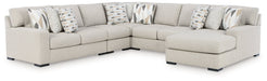 Laurelgrove Sectional with Chaise - Golden Home Furniture 