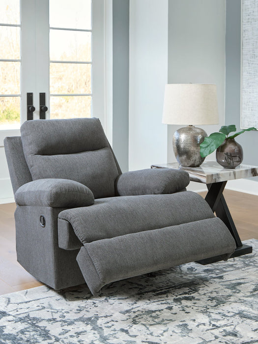 Side-Swipe Recliner - Golden Home Furniture 