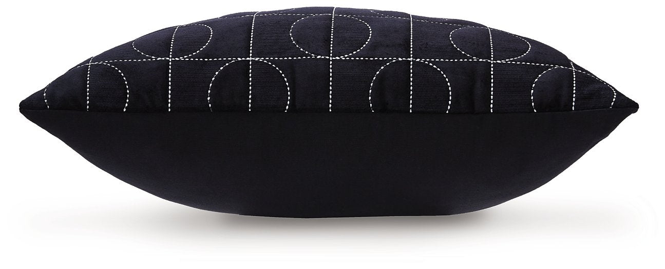 Kydner Pillow (Set of 4) - Golden Home Furniture 