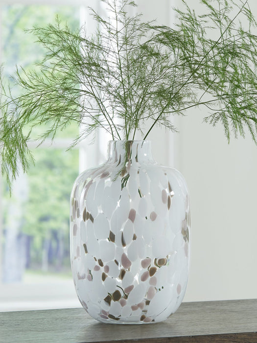 Keelton Vase - Golden Home Furniture (Columbus, OH) - Multi Location