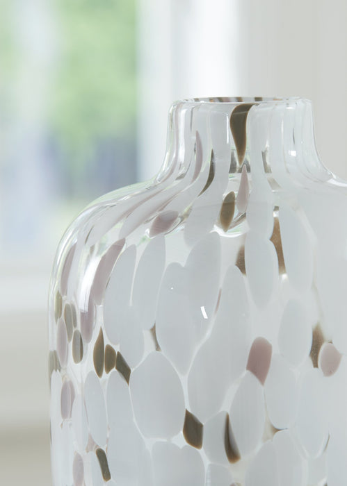 Keelton Vase - Golden Home Furniture (Columbus, OH) - Multi Location