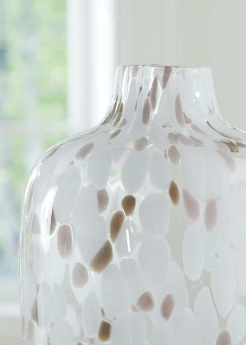 Keelton Vase - Golden Home Furniture (Columbus, OH) - Multi Location