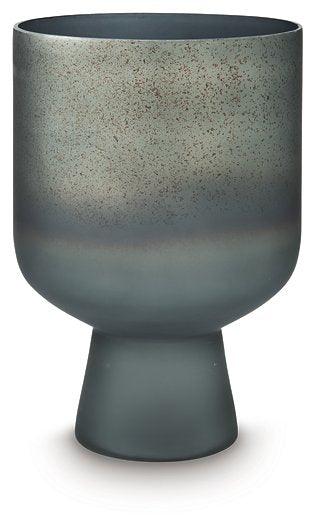 Pennmore Vase - Golden Home Furniture 