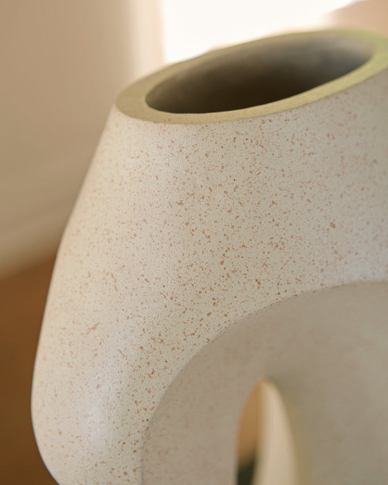 Odion Vase - Golden Home Furniture 