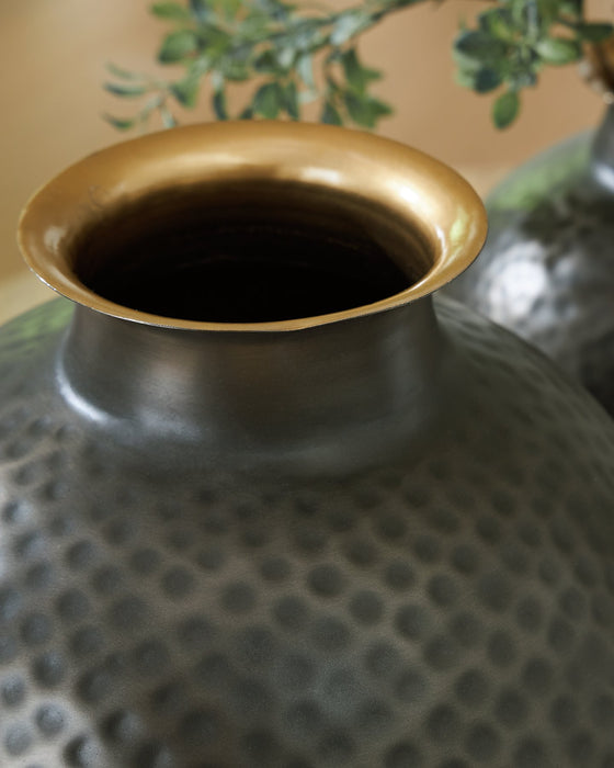 Woody Vase - Golden Home Furniture 