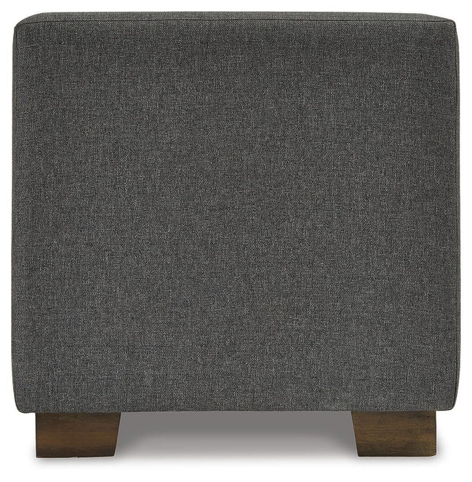 Cortwell Storage Bench - Golden Home Furniture 
