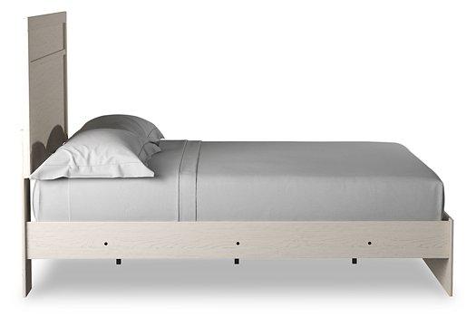 Stelsie Bed - Golden Home Furniture 