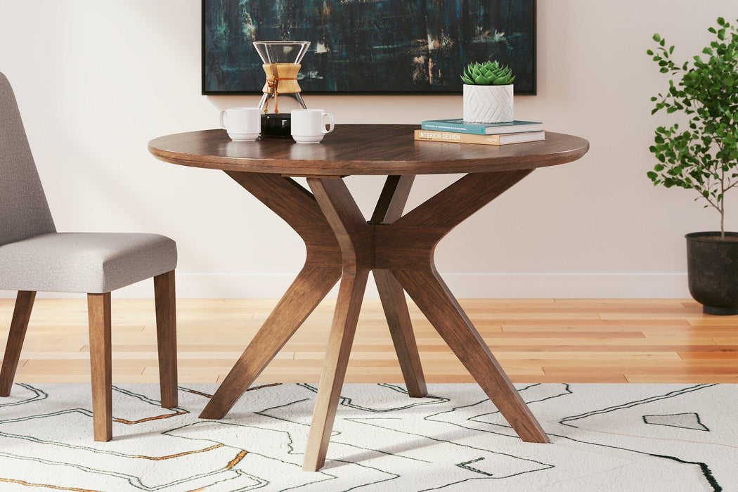 Lyncott Dining Room Set - Golden Home Furniture (Columbus, OH) - Multi Location