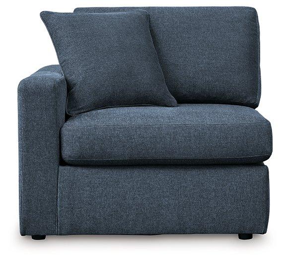 Modmax Sectional with Audio System - Golden Home Furniture (Columbus, OH) - Multi Location
