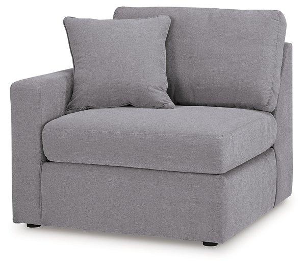 Modmax Sectional with Audio System - Golden Home Furniture (Columbus, OH) - Multi Location