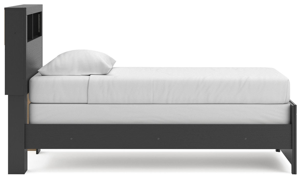 Broachmyn Bed - Golden Home Furniture 