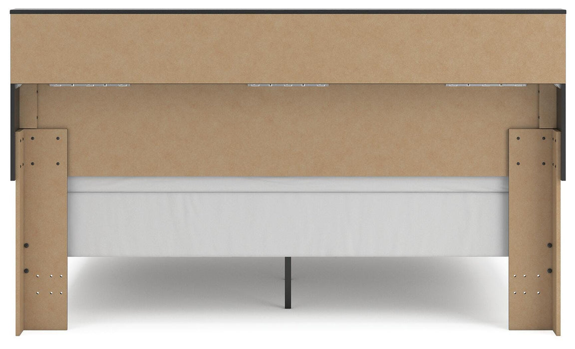 Broachmyn Bed - Golden Home Furniture 