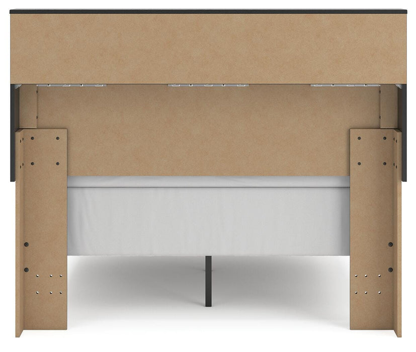 Broachmyn Bed - Golden Home Furniture 