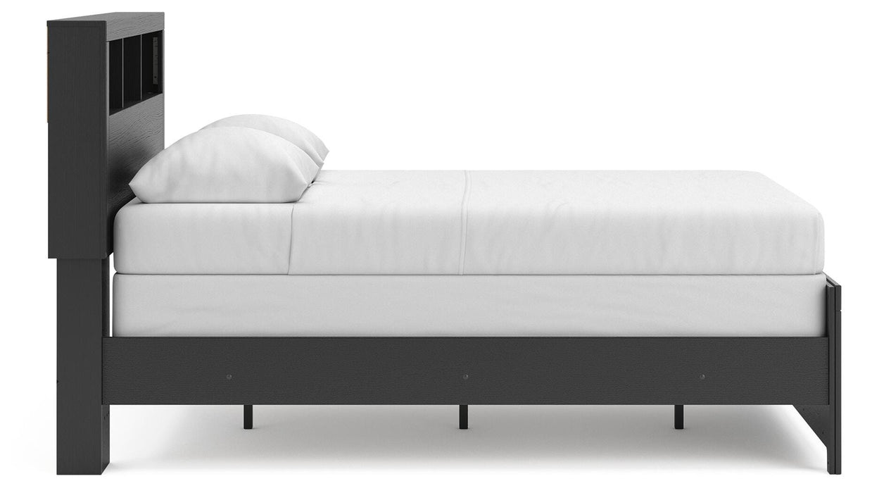 Broachmyn Bed - Golden Home Furniture 