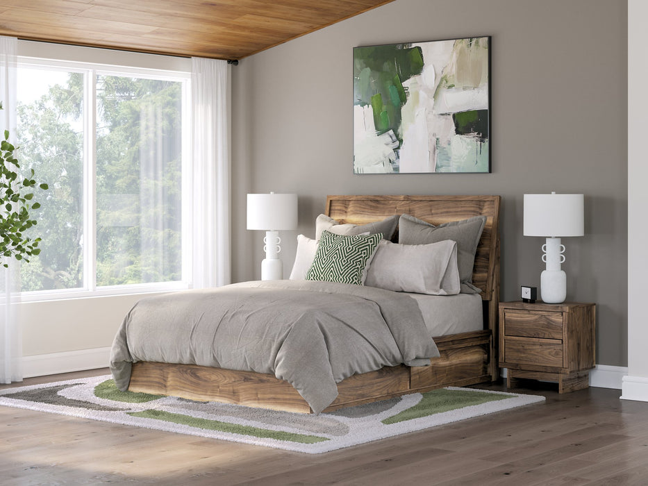 Chirason Bed - Golden Home Furniture (Columbus, OH) - Multi Location