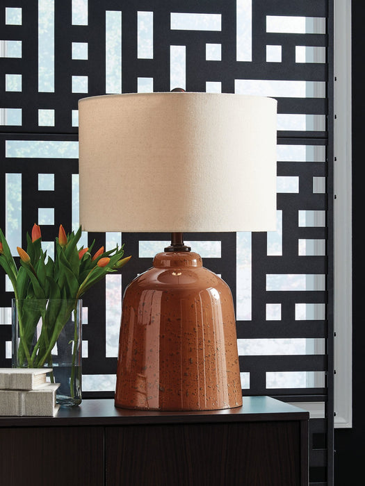 Aaleahya Table Lamp - Golden Home Furniture 