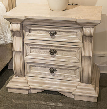 Bruchandi Nightstand - Golden Home Furniture (Columbus, OH) - Multi Location
