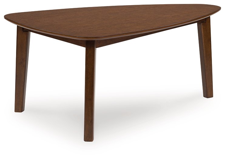 Lyncott Table (Set of 3) - Golden Home Furniture 