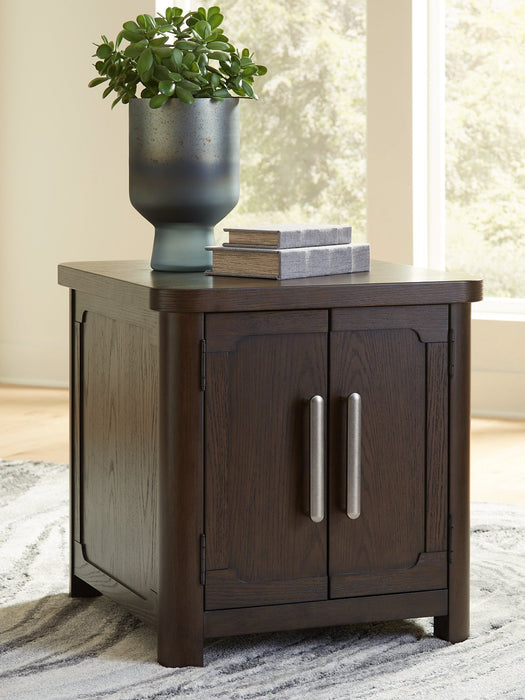 Breckington End Table - Golden Home Furniture 
