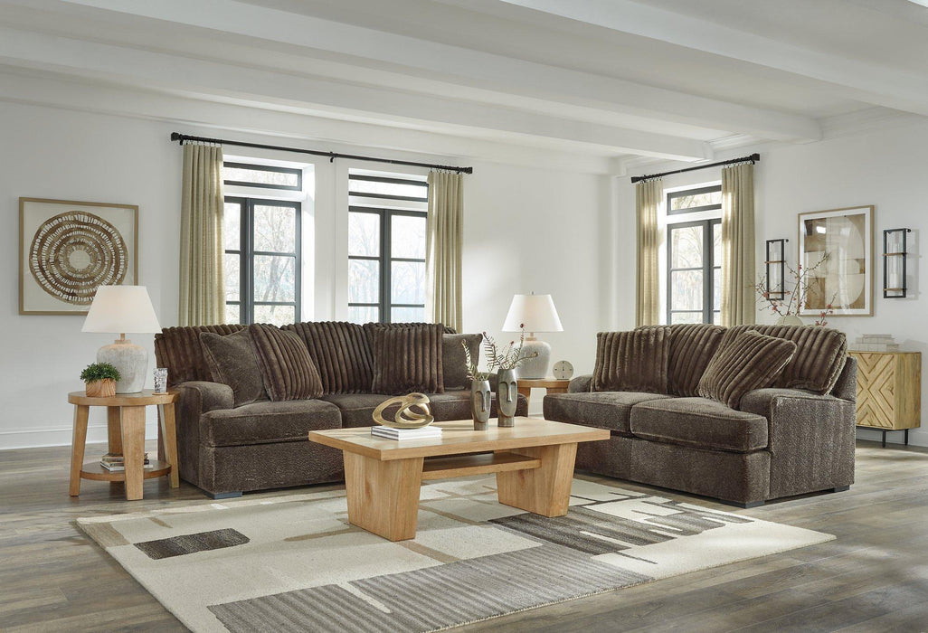 Aylesworth Upholstery Package - Golden Home Furniture (Columbus, OH) - Multi Location