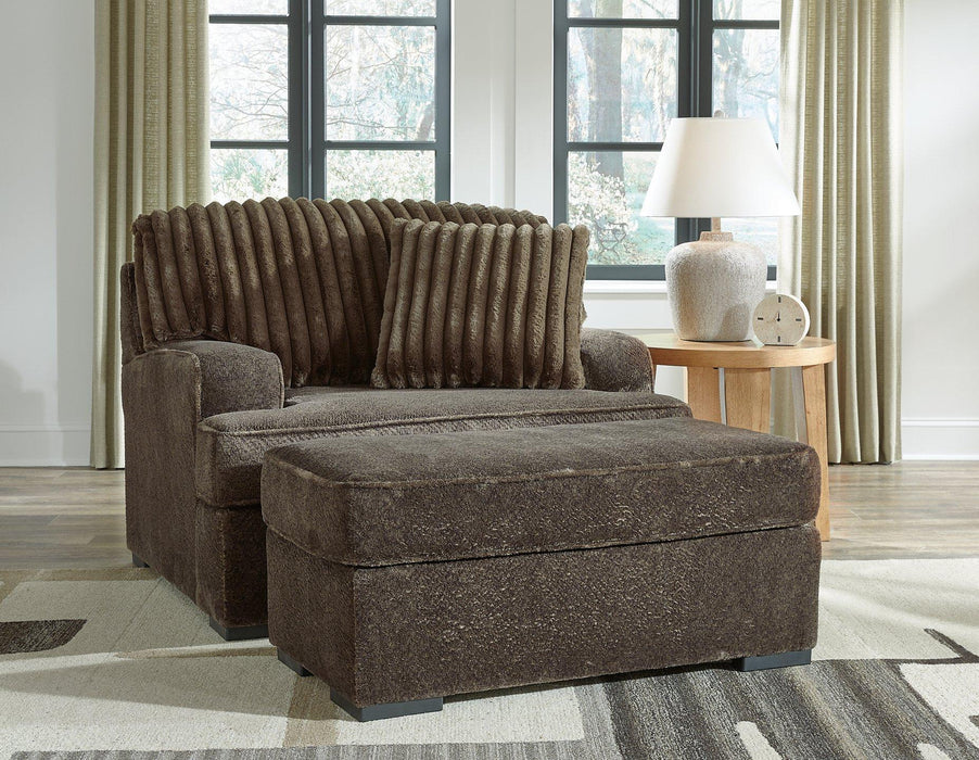 Aylesworth Upholstery Package - Golden Home Furniture (Columbus, OH) - Multi Location