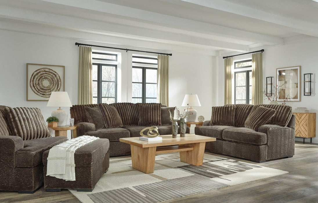 Aylesworth Upholstery Package - Golden Home Furniture (Columbus, OH) - Multi Location