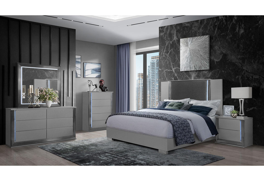 YLIME SMOOTH SILVER KING BED GROUP WITH VANITY SET - Golden Home Furniture (Columbus, OH) - Multi Location